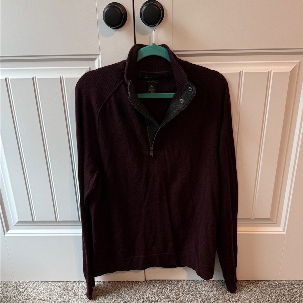 Banana Republic Men's Burgundy Zip-Up Sweater